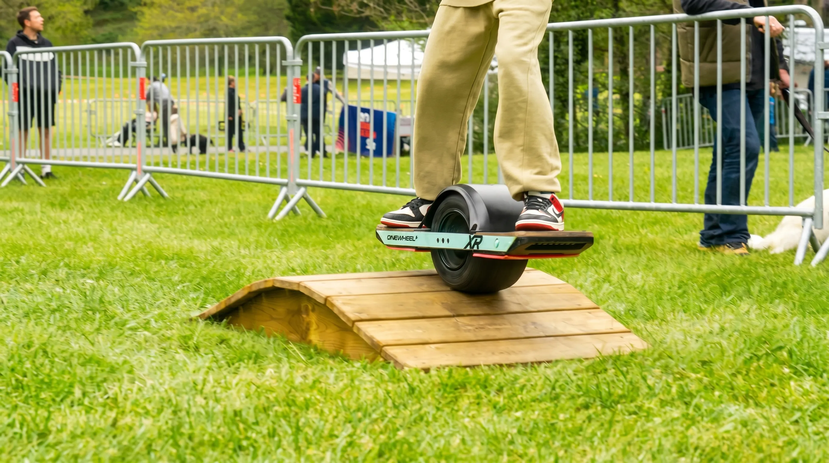 Progression sur modules au spot Onewheel du Sîlot